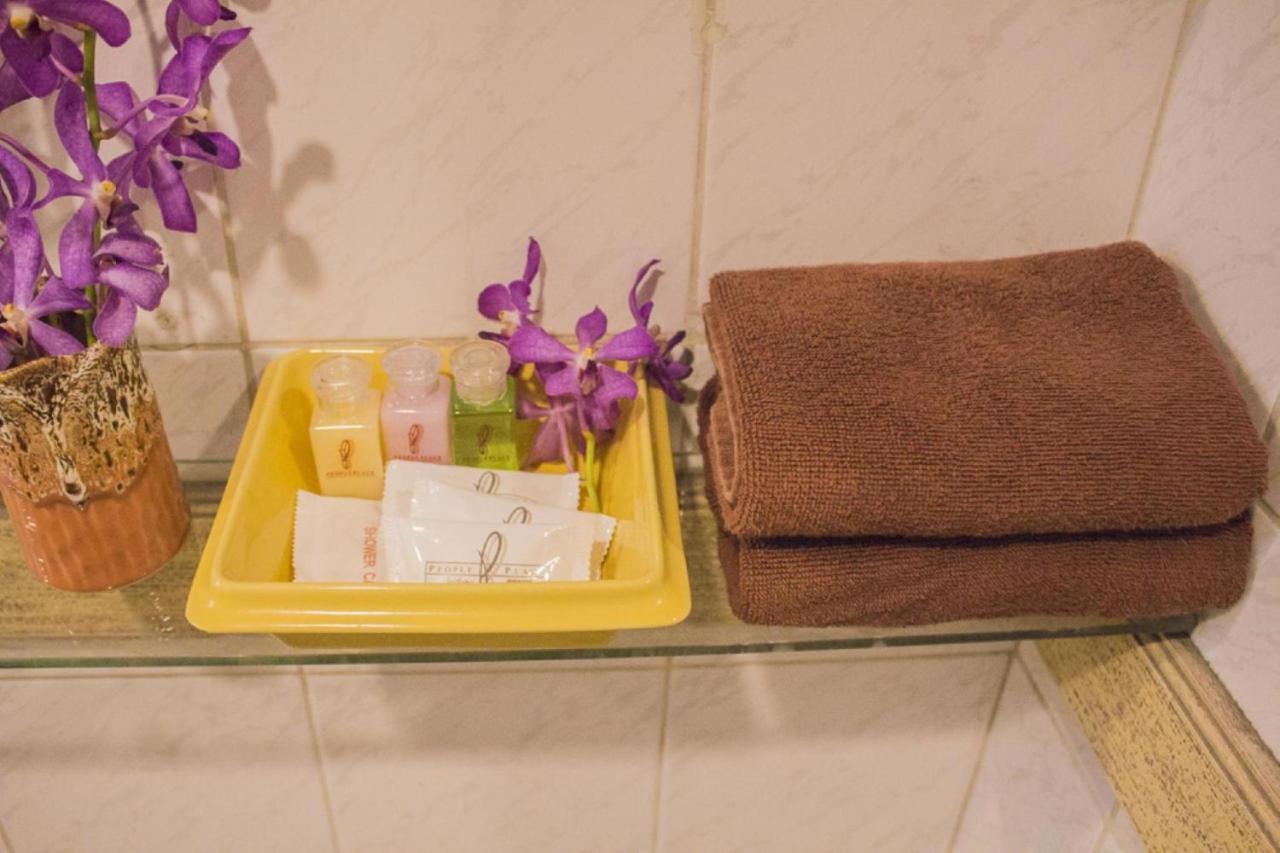 צ'יאנג מאי People Place Classic Hotel Sha Extra Plus מראה חיצוני תמונה
