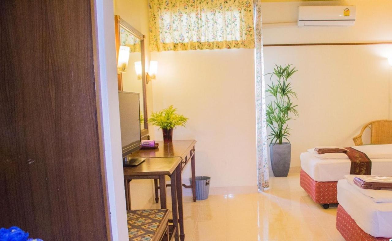 צ'יאנג מאי People Place Classic Hotel Sha Extra Plus מראה חיצוני תמונה
