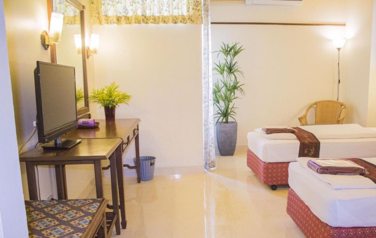 צ'יאנג מאי People Place Classic Hotel Sha Extra Plus מראה חיצוני תמונה